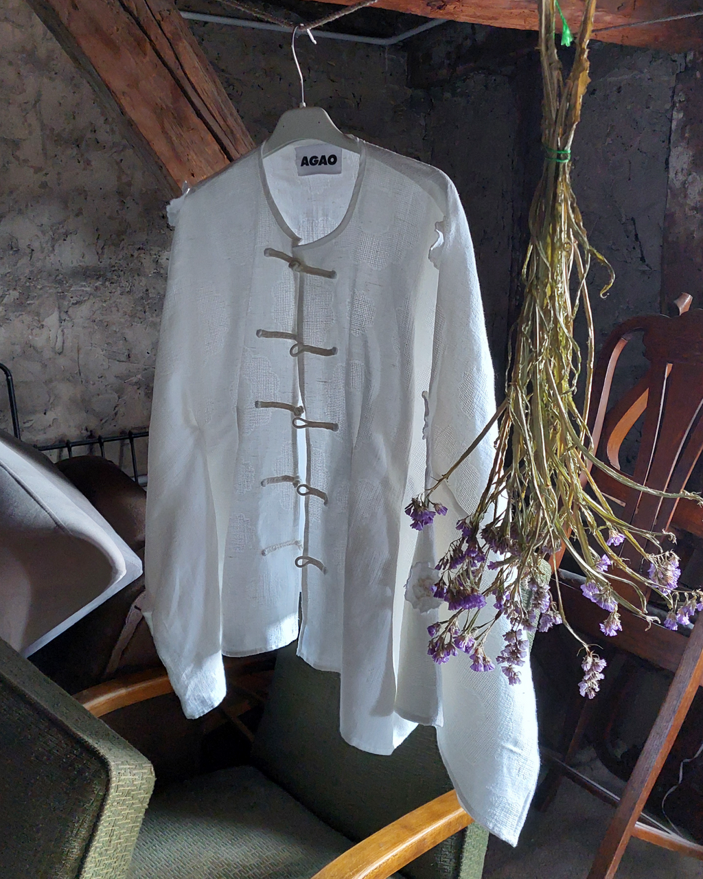 linen shirt